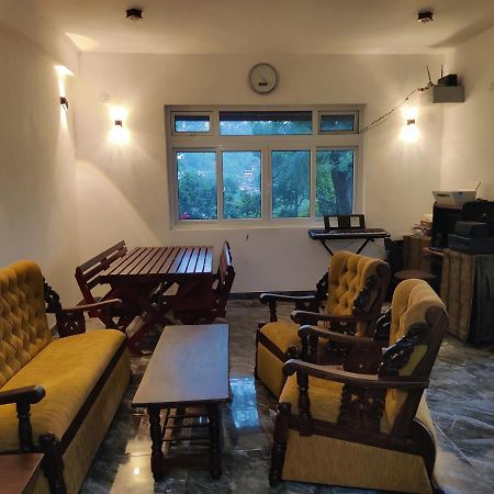 Y&Y Residence Kandy Eksteriør billede